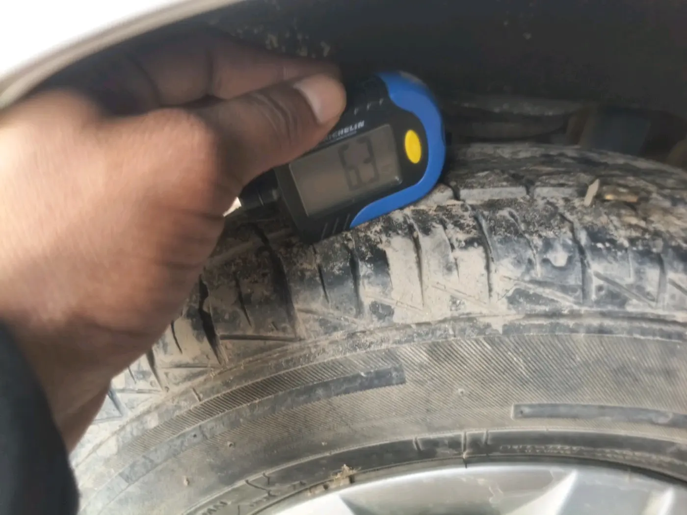 2023 Maruti Alto VXI, Petrol, Manual, 13,240 km, tyre