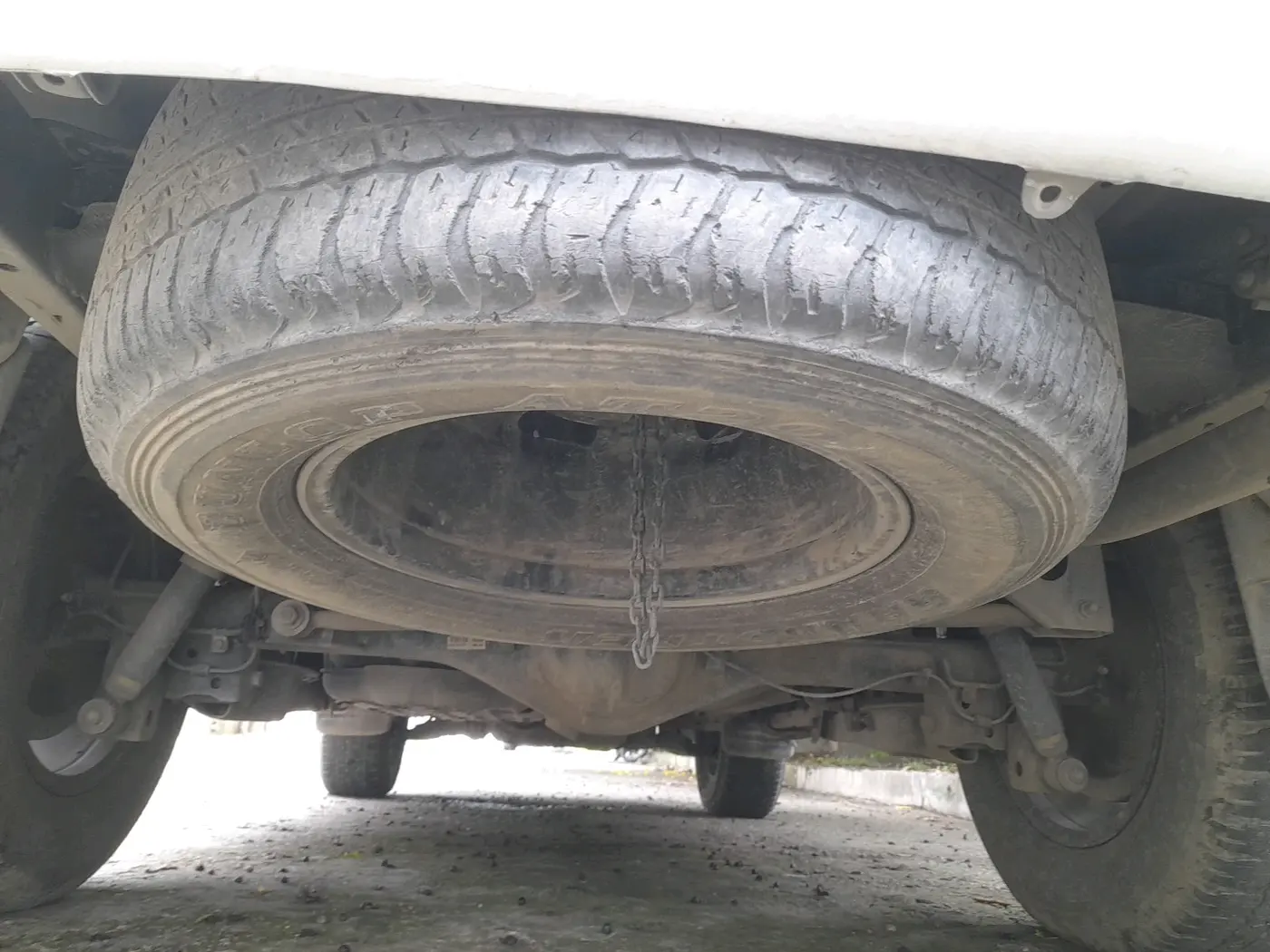 2015 Toyota Fortuner 3.0 4X2 AT, Diesel, Automatic, 1,53,751 km, tyre