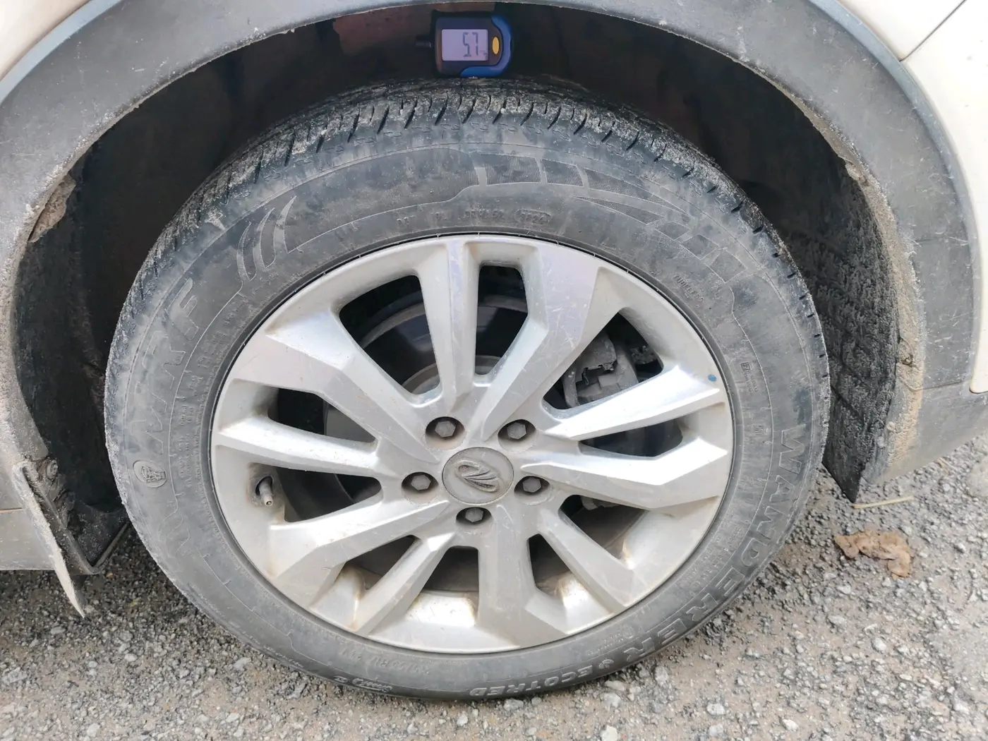 2019 Mahindra XUV300 W8 1.5 DIESEL, Diesel, Manual, 90,474 km, tyre