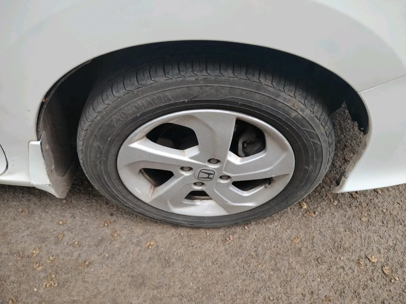 2015 Honda City 1.5L I-DTEC V, Diesel, Manual, 1,93,250 km, tyre