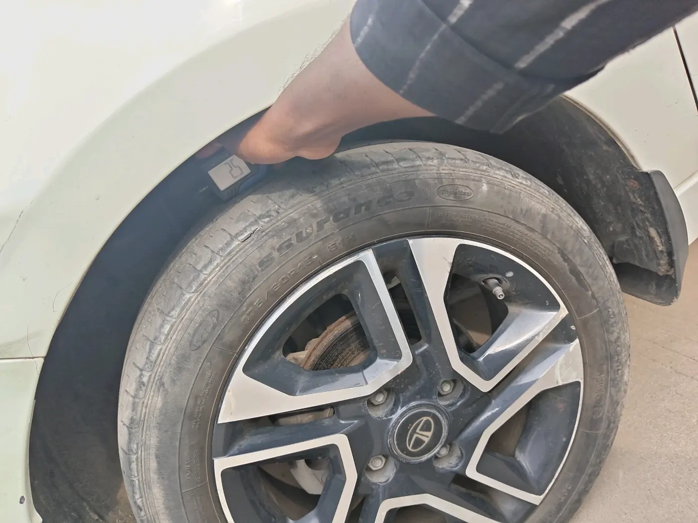 2023 Tata Tiago XZA PLUS PETROL, Petrol, Automatic, 15,978 km, tyre