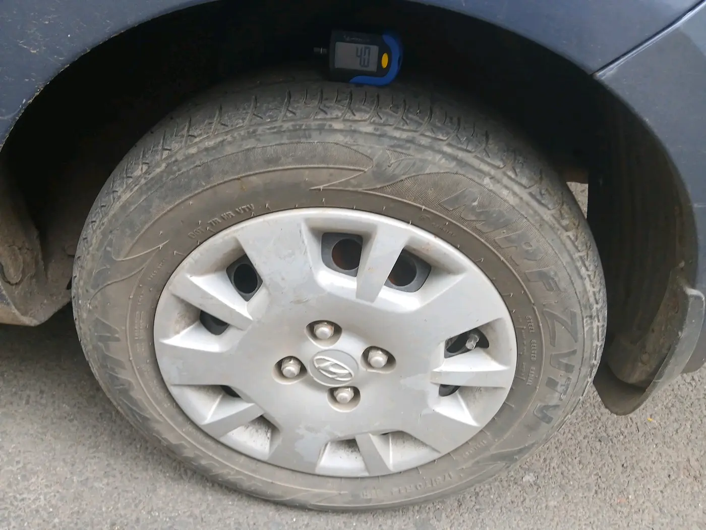 2012 Hyundai i20 MAGNA 1.2, Petrol, Manual, 85,529 km, tyre