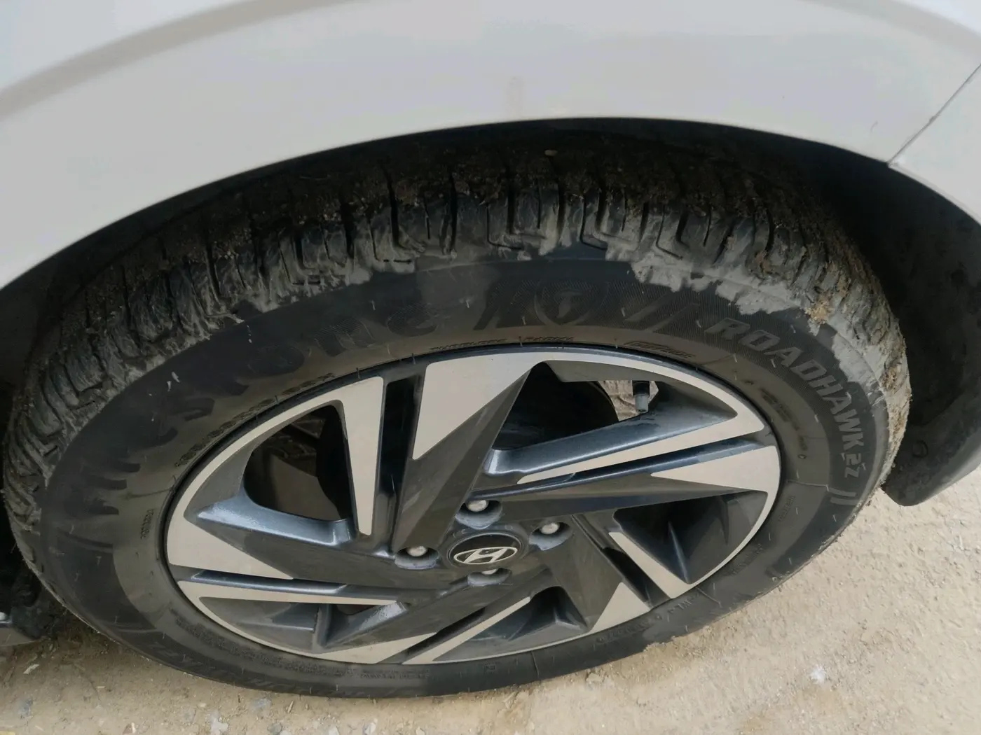 2023 Hyundai NEW I20 ASTA (O) 1.2 MT, Petrol, Manual, 43,961 km, tyre