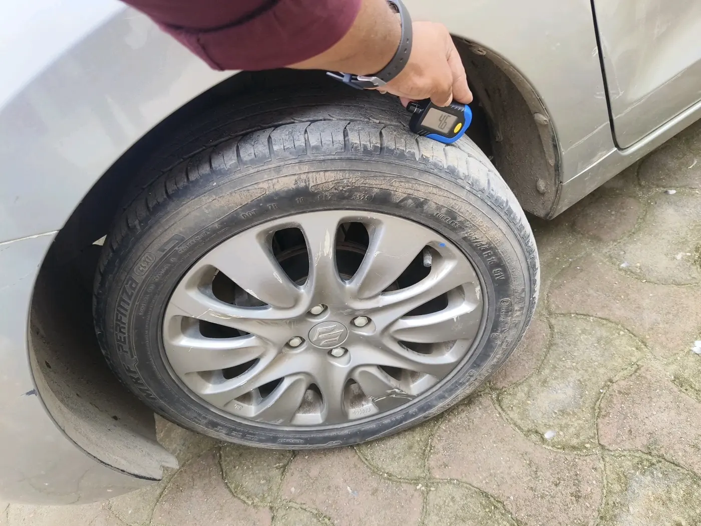 2018 Maruti Baleno ZETA PETROL 1.2, Petrol, Manual, 1,17,403 km, tyre