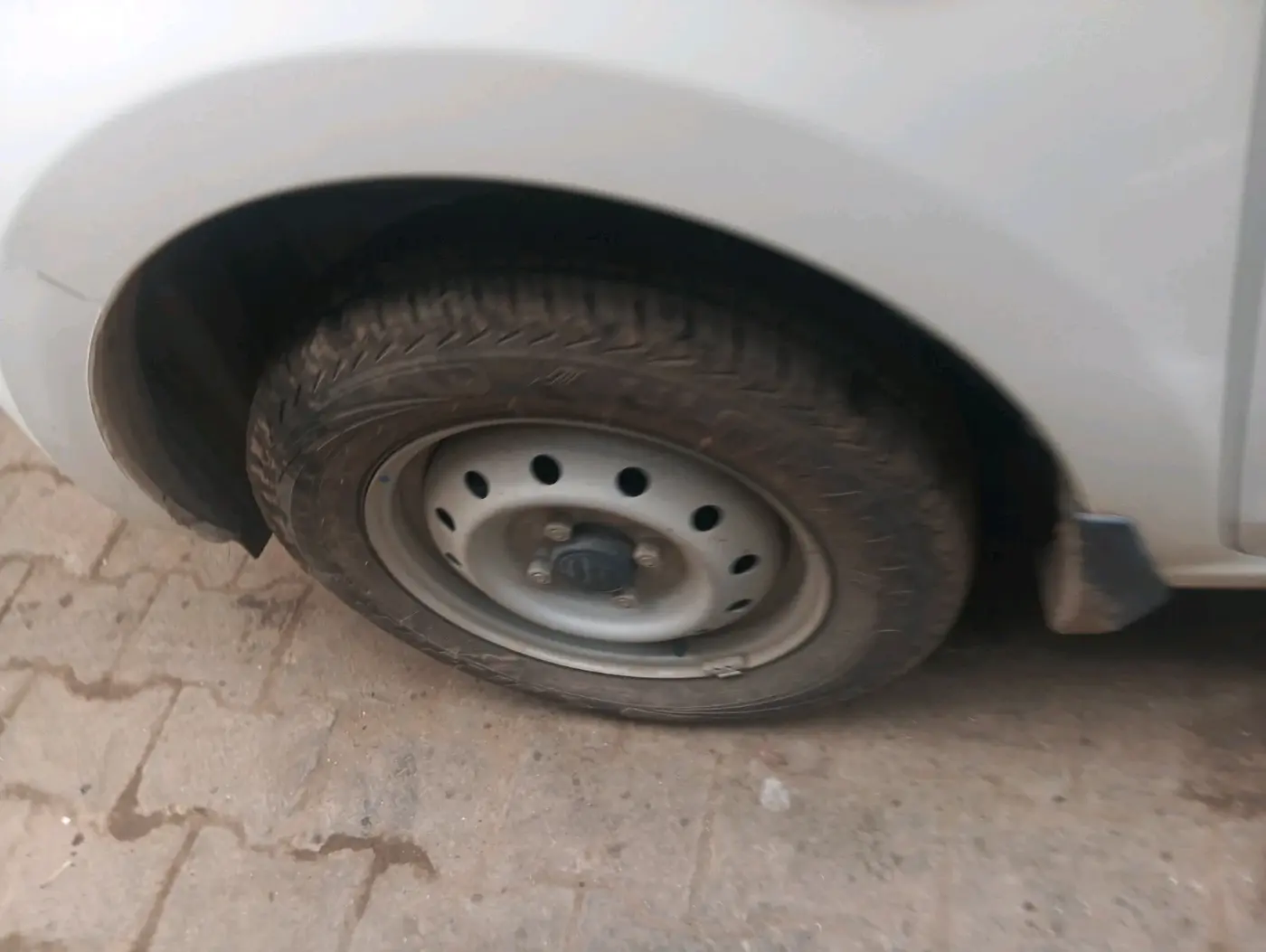 2026 Maruti Alto K10 LXI, Petrol, Manual, 3,302 km, tyre