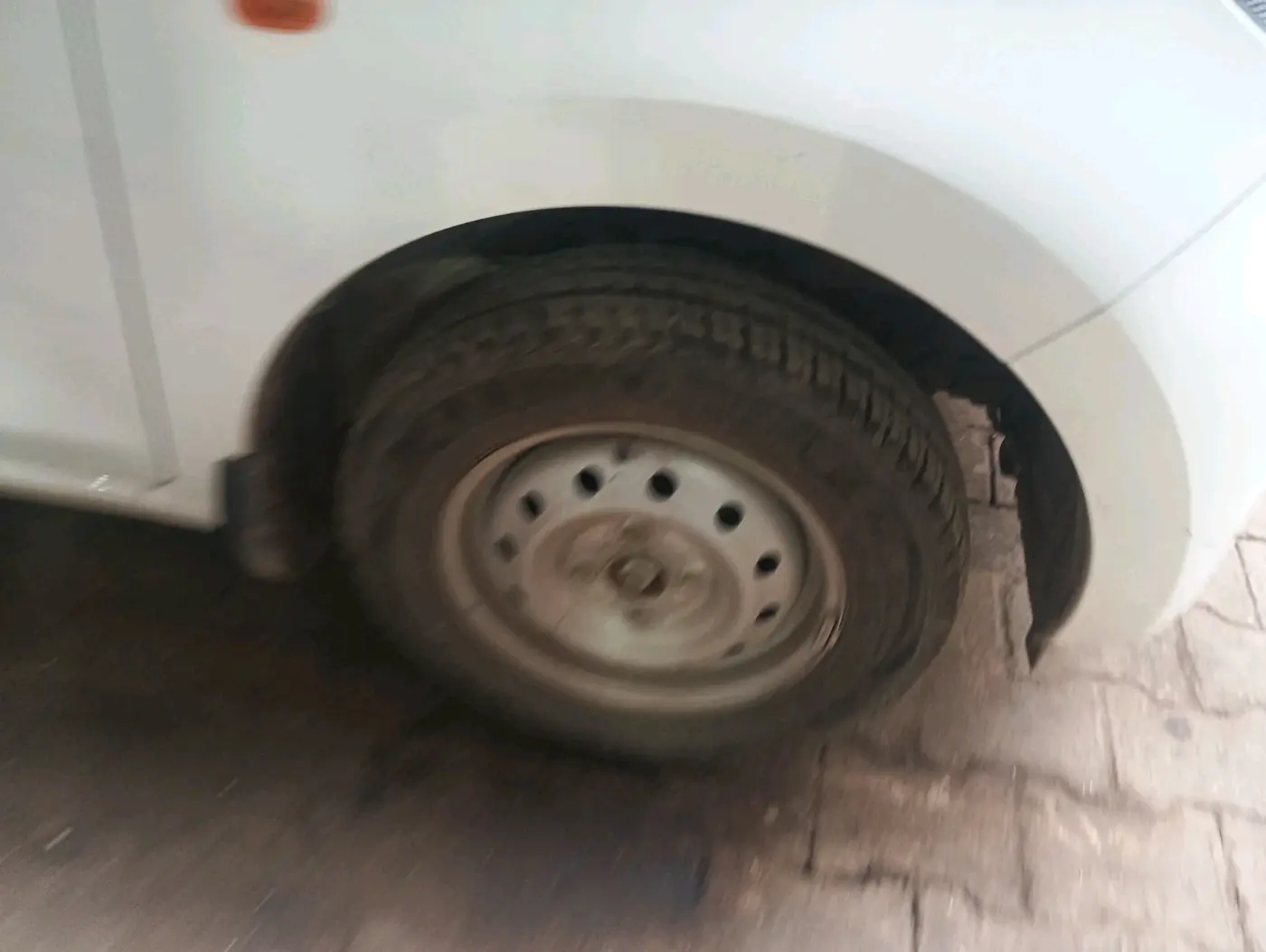 2026 Maruti Alto K10 LXI, Petrol, Manual, 3,302 km, tyre
