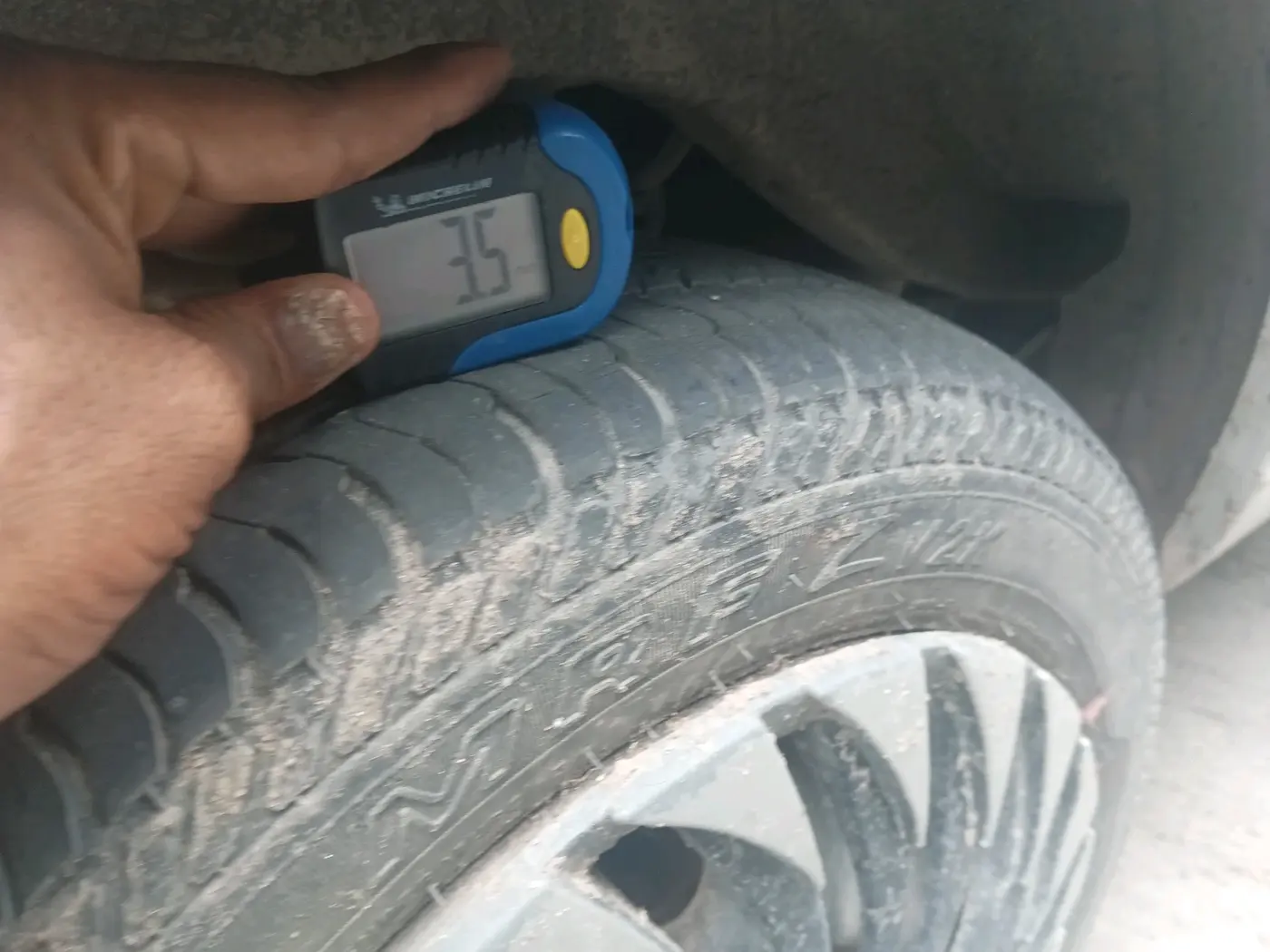 2012 Maruti Alto K10 VXI, Petrol, Manual, 60,418 km, tyre