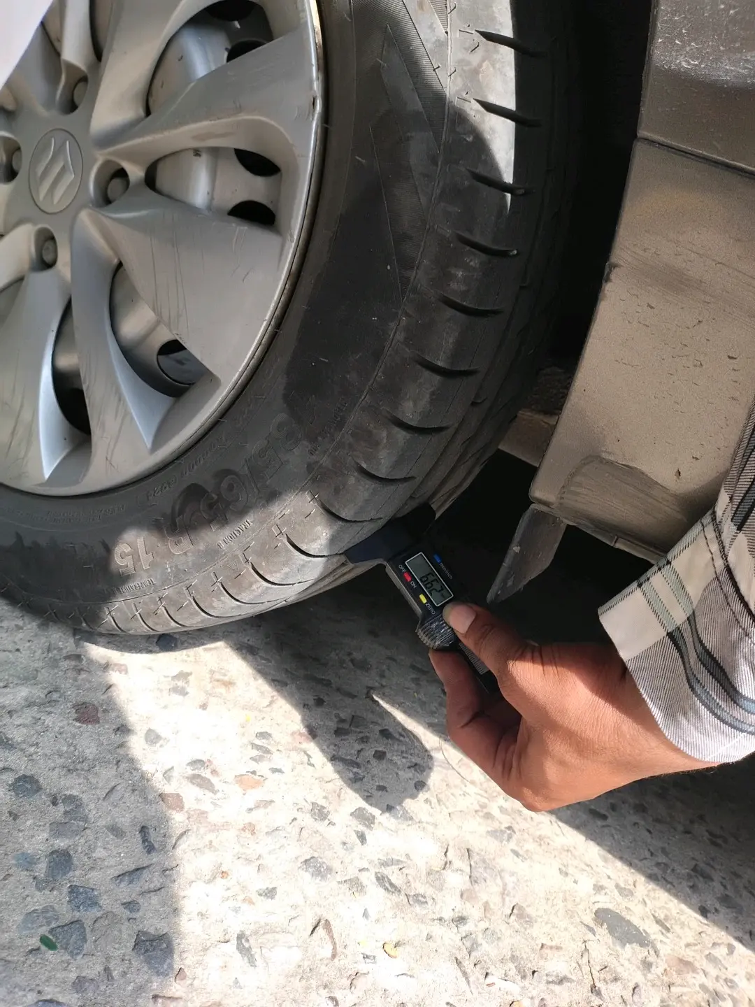 2019 Maruti Baleno SIGMA PETROL 1.2, CNG, Manual, 77,239 km, tyre