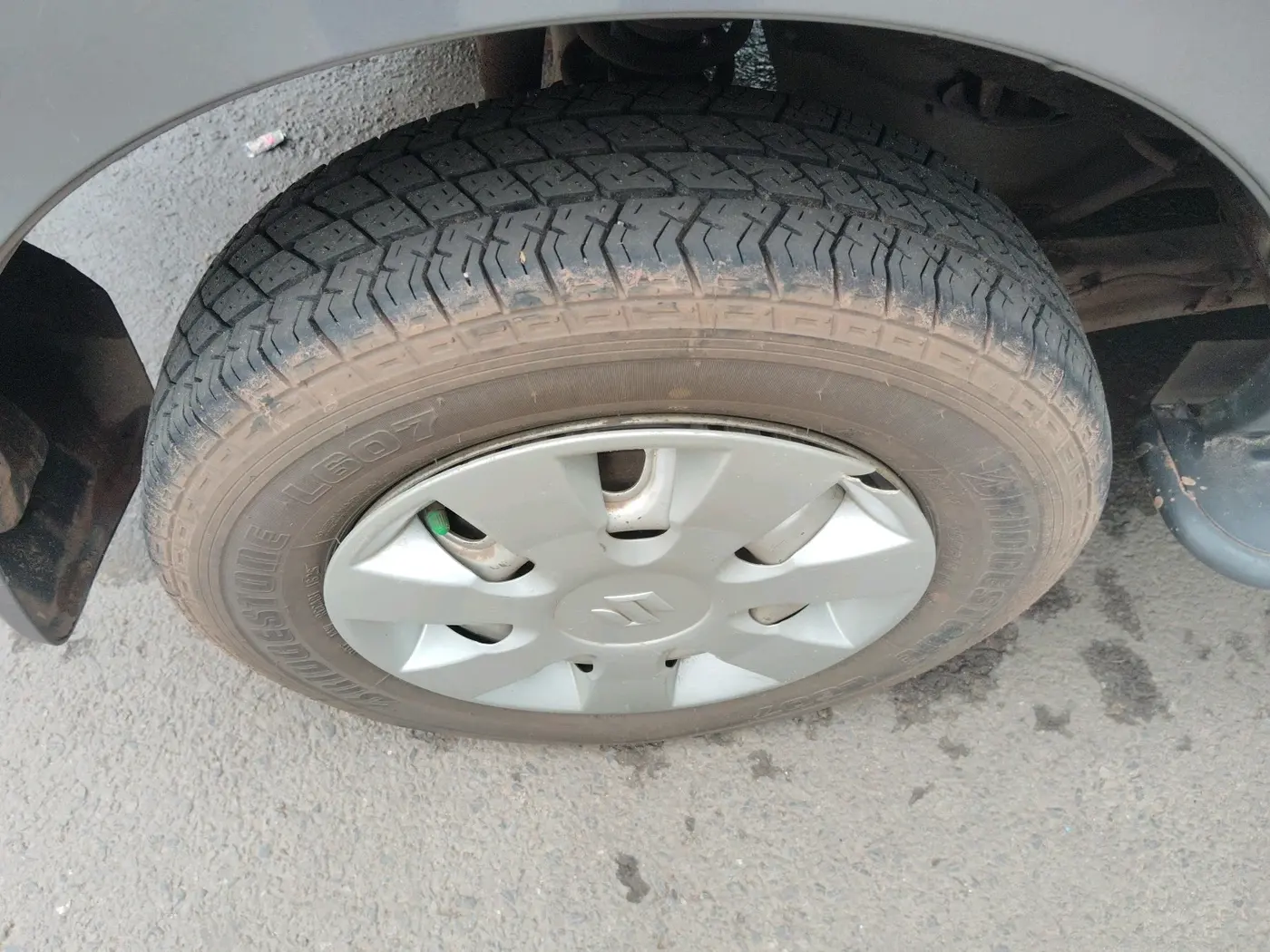 2021 Maruti Eeco 5 STR WITH A/C+HTR, Petrol, Manual, 91,693 km, tyre