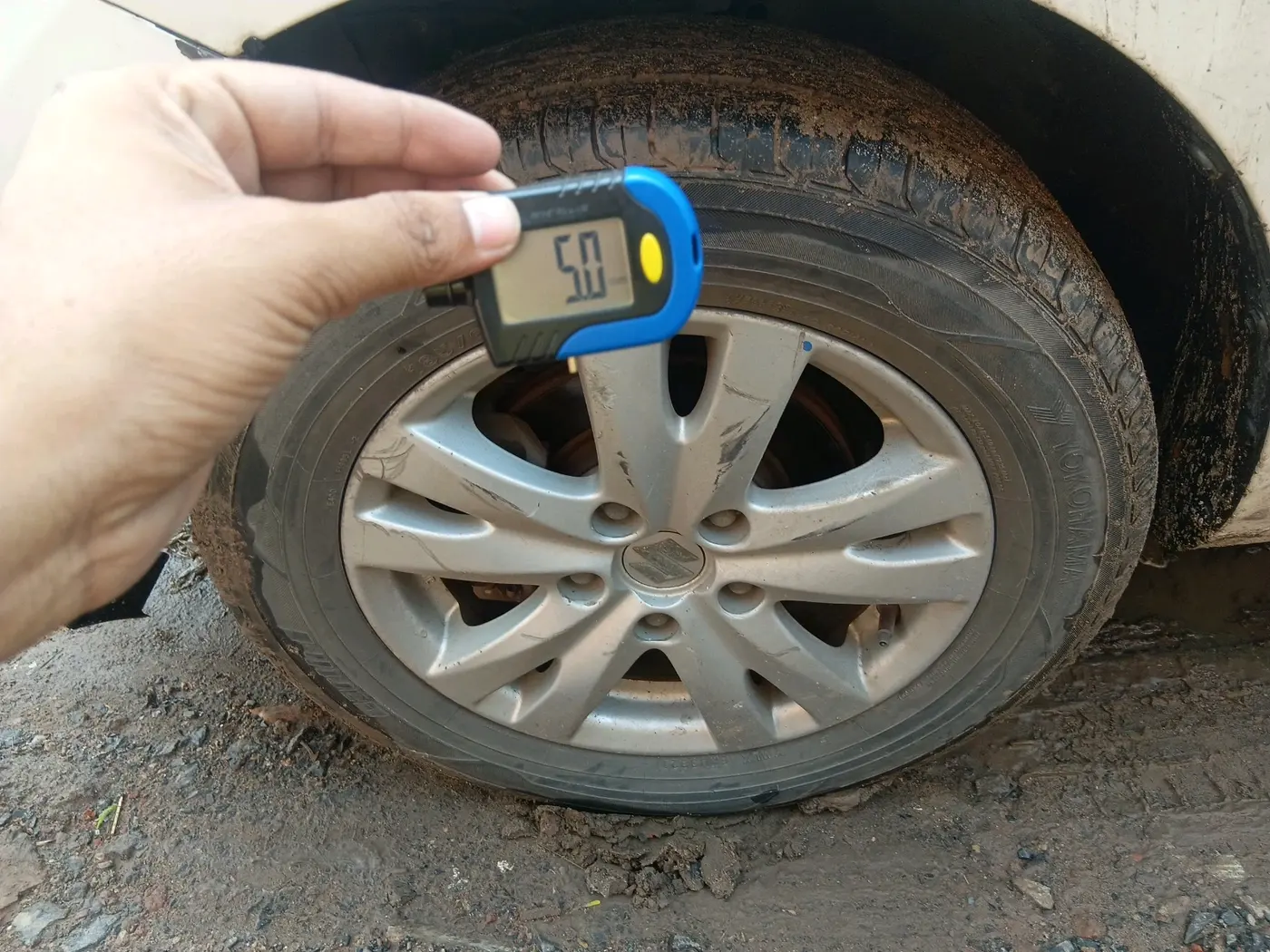 2016 Maruti Ertiga ZDI SHVS, Diesel, Manual, 1,09,250 km, tyre