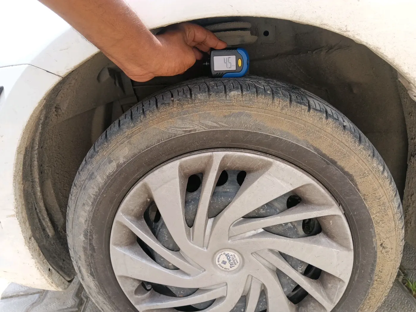 2022 Maruti Swift Dzire TOUR S-CNG (O), CNG, Manual, 70,081 km, tyre