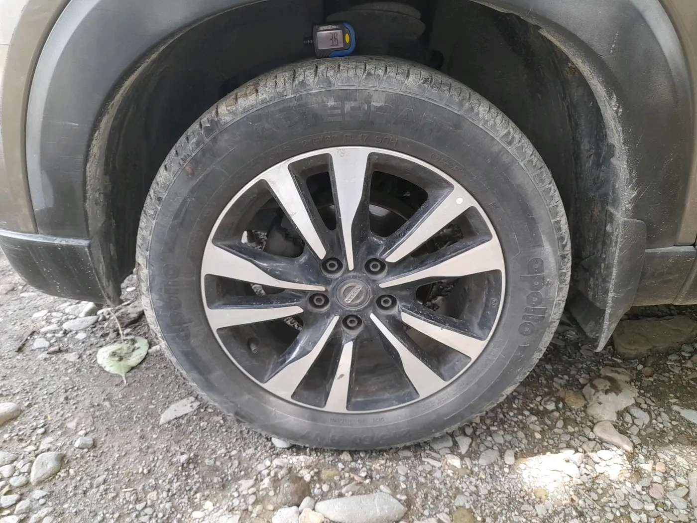 2021 Nissan Kicks XV 1.5, Petrol, Manual, 27,190 km, tyre