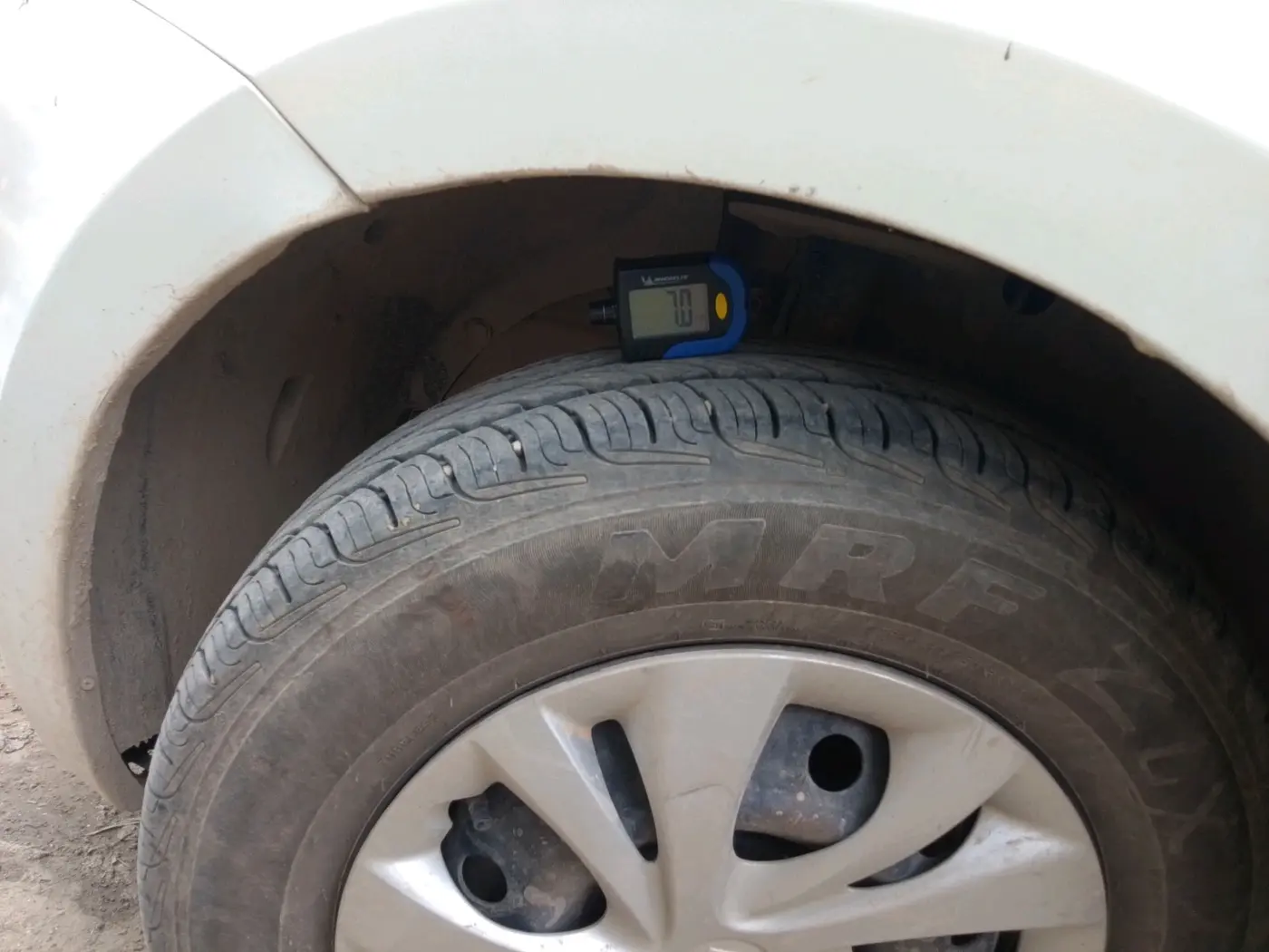 2021 Maruti Swift VXI, Petrol, Manual, 92,287 km, tyre