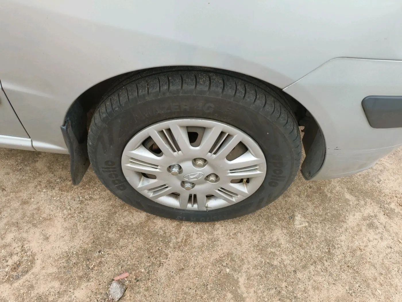 2011 Hyundai Santro Xing GLS LPG, Petrol, Manual, 99,787 km, tyre