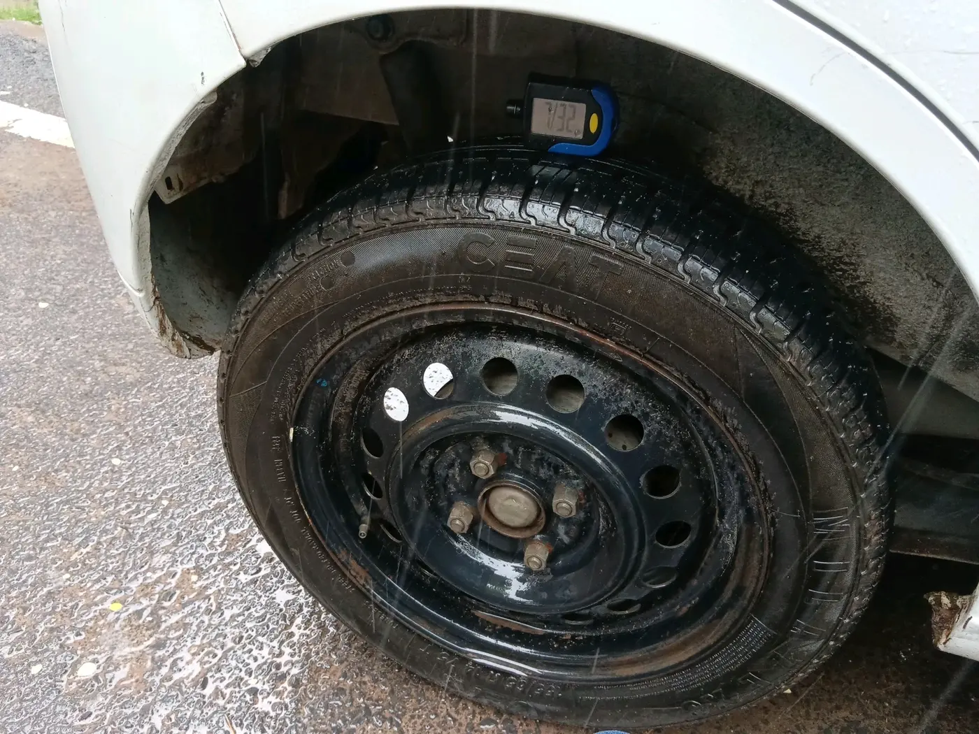 2017 Maruti Wagon R 1.0 VXI, Petrol, Manual, 46,221 km, tyre
