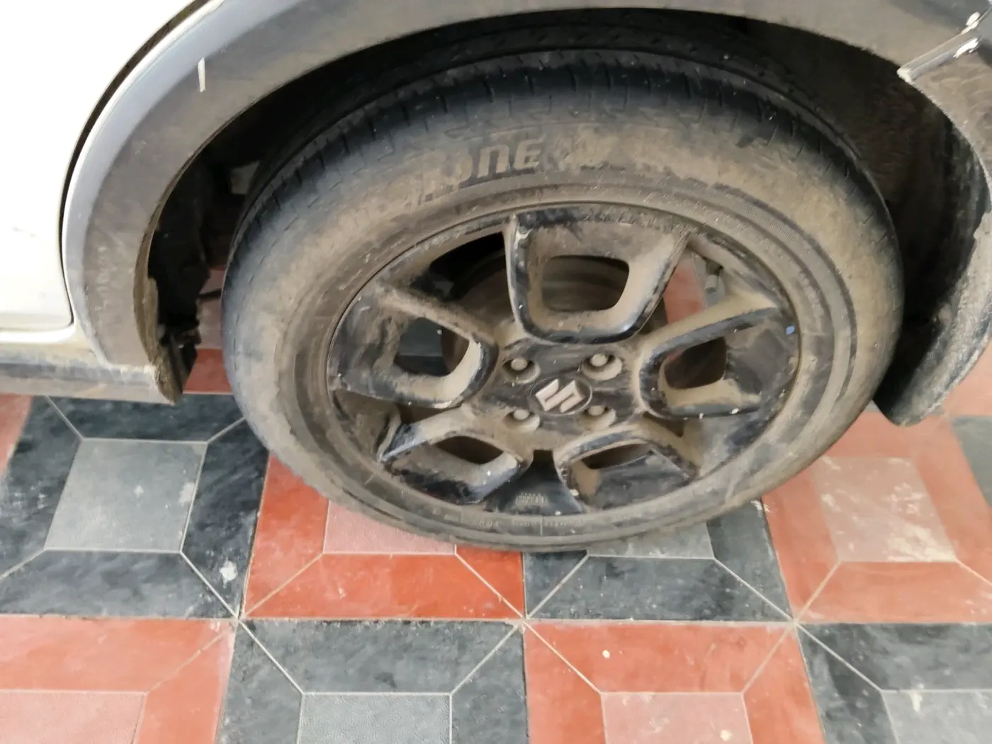 2018 Maruti IGNIS ALPHA 1.2 AMT, Petrol, Automatic, 61,759 km, tyre