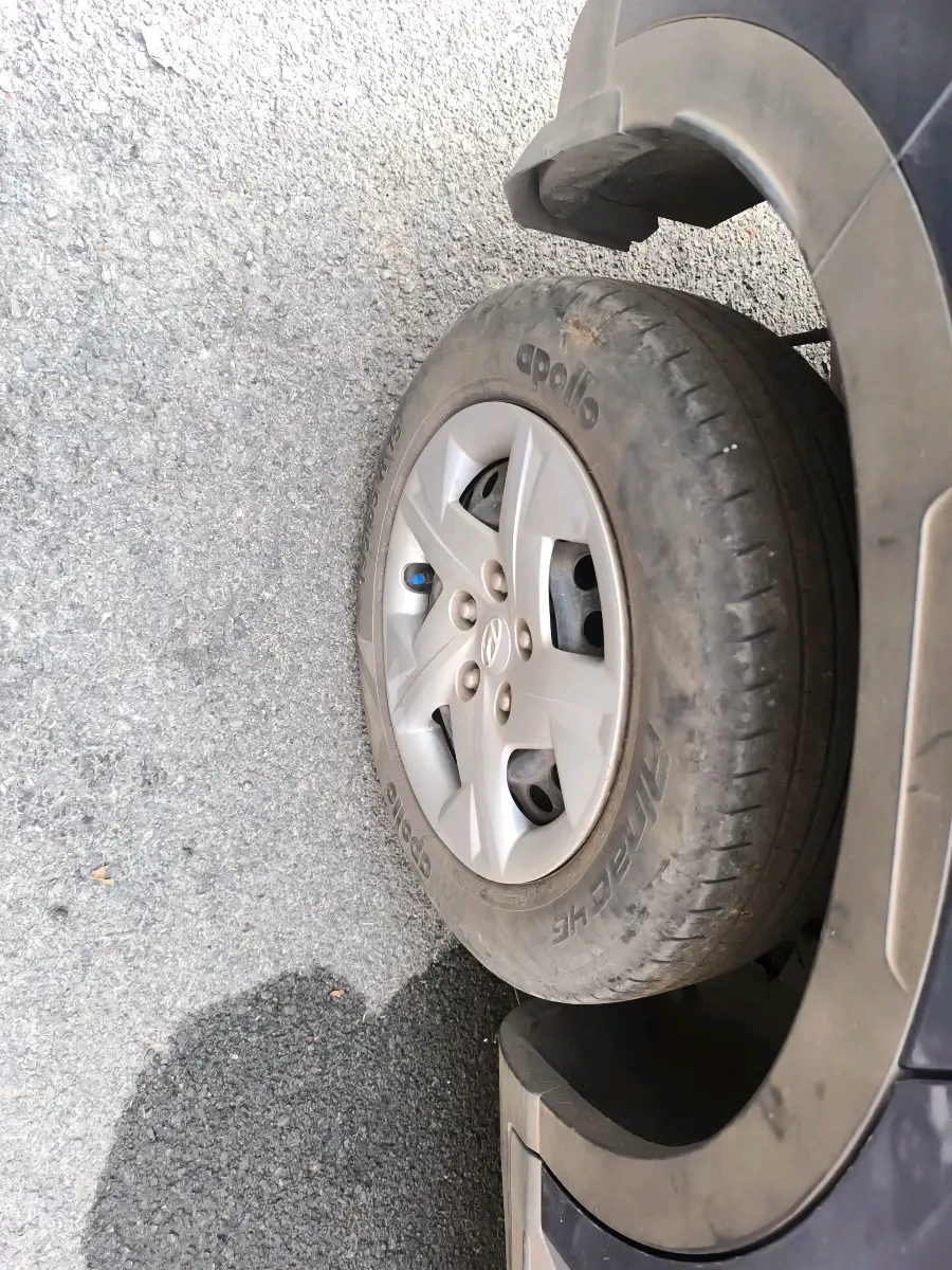 2022 Hyundai VENUE S(O) 1.2, Petrol, Manual, 88,070 km, tyre