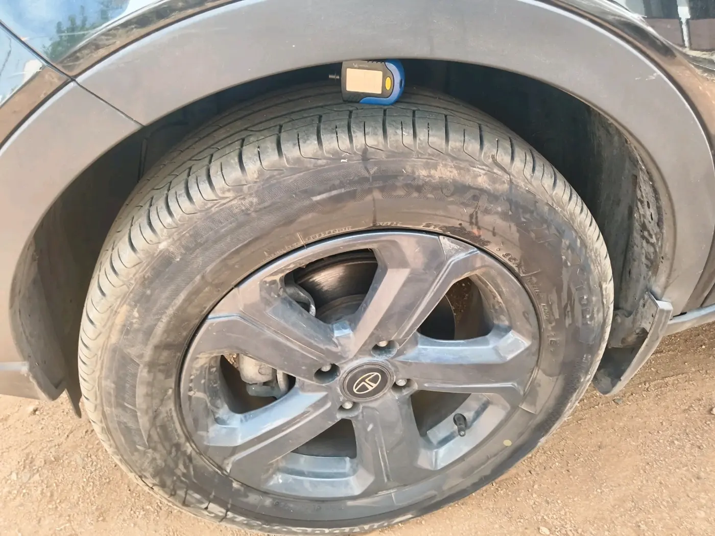 2022 Tata NEXON XZ PLUS (O) PETROL DARK EDITION, Petrol, Manual, 54,197 km, tyre