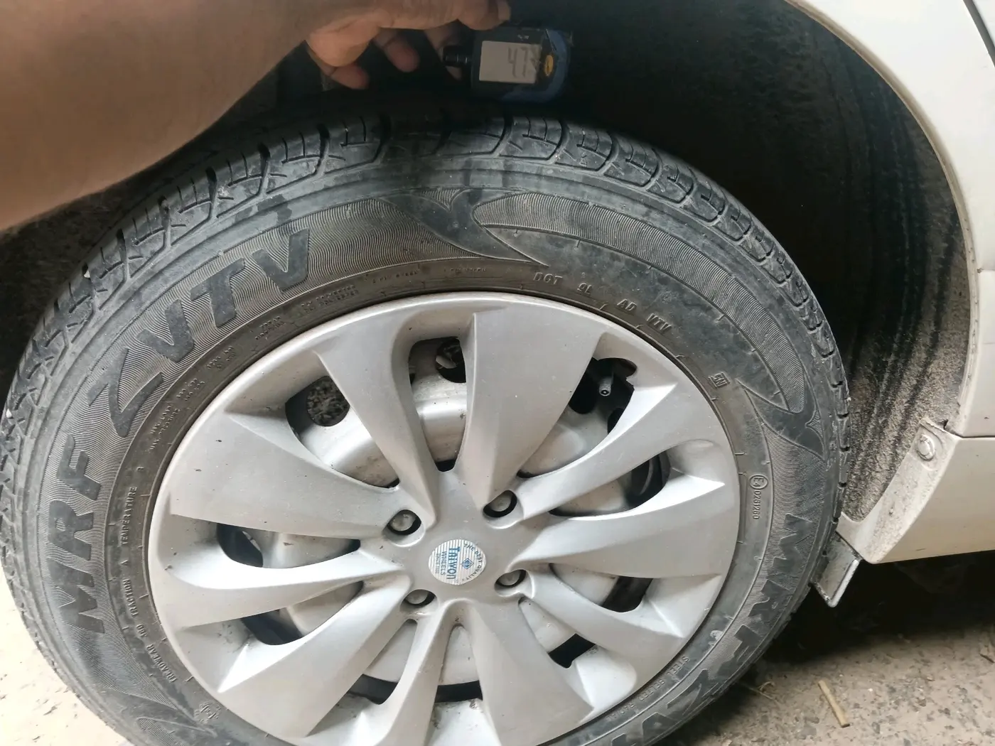 2018 Maruti Baleno SIGMA PETROL 1.2, CNG, Manual, 28,349 km, tyre