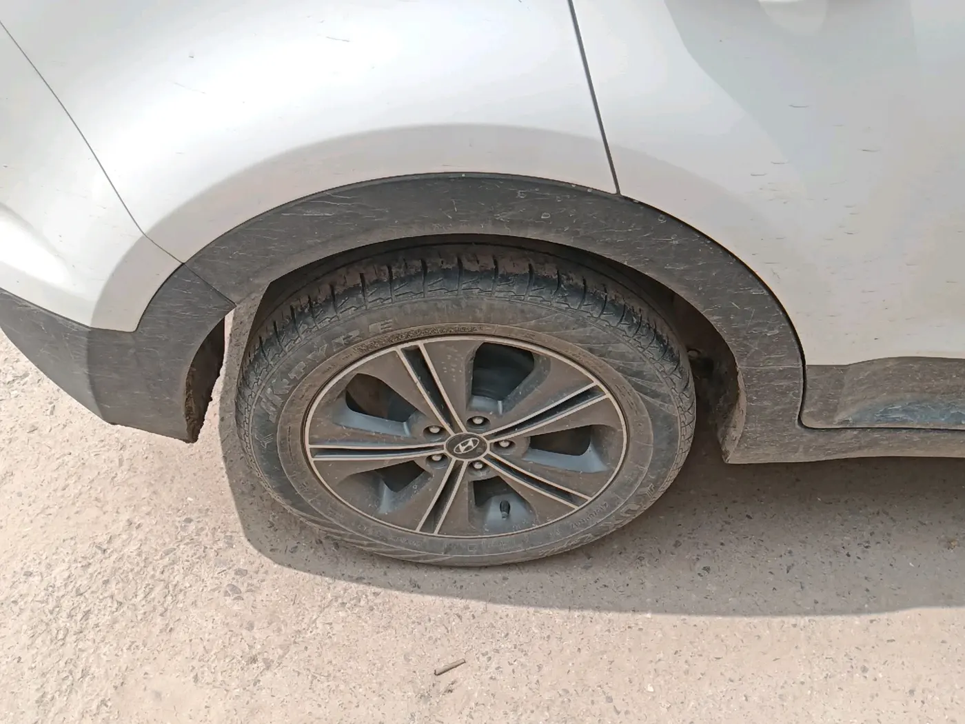 2016 Hyundai Creta SX PLUS AT 1.6 DIESEL, Diesel, Automatic, 1,27,952 km, tyre