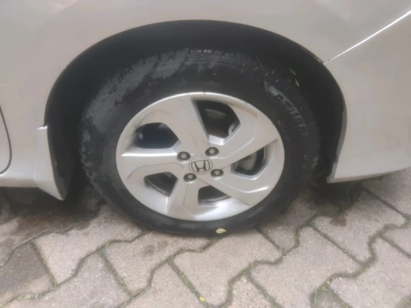 2016 Honda City 1.5L I-VTEC VX, Petrol, Manual, 33,281 km, tyre