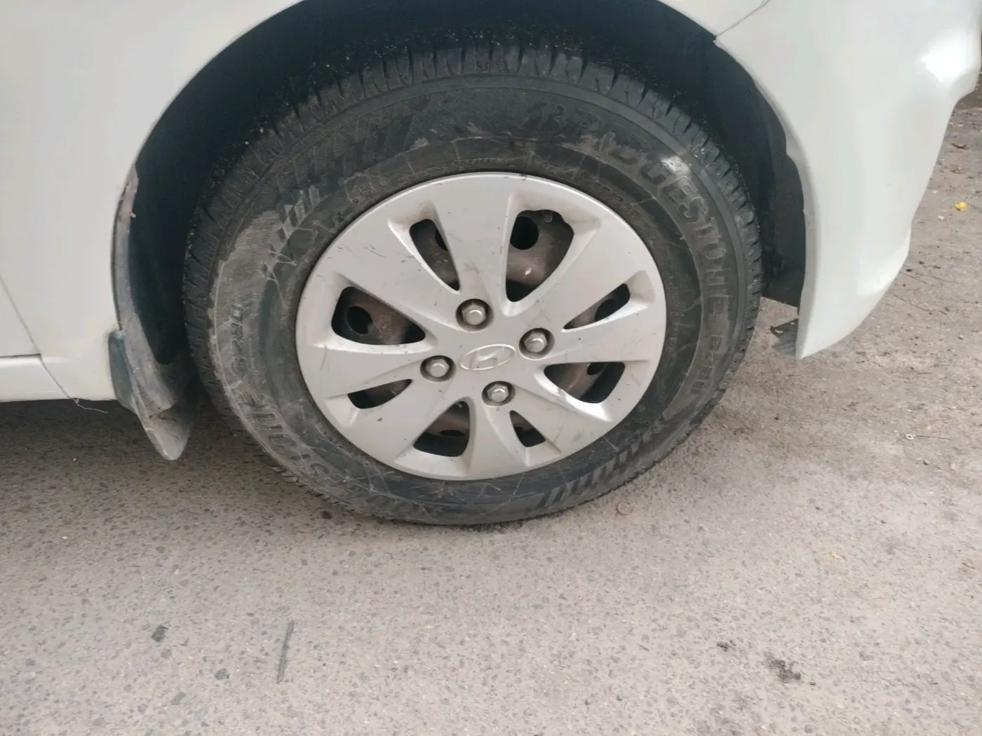 2011 Hyundai i10 SPORTZ 1.2 AT, Petrol, Automatic, 70,646 km, tyre