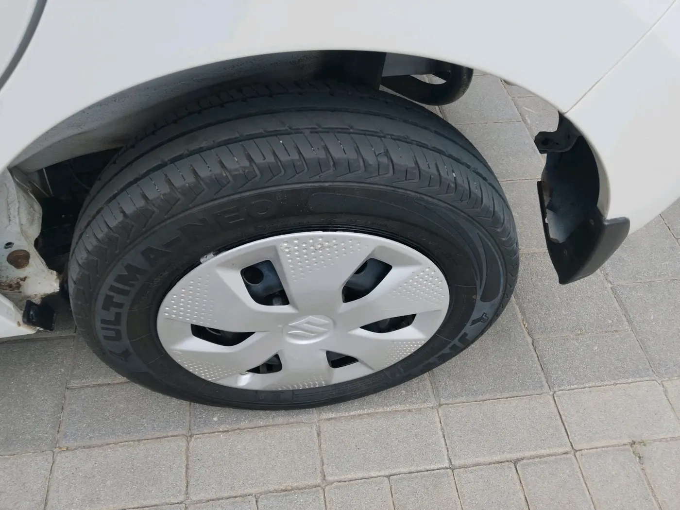 2023 Maruti Alto K10 VXI PLUS AMT, Petrol, Automatic, 27,377 km, tyre