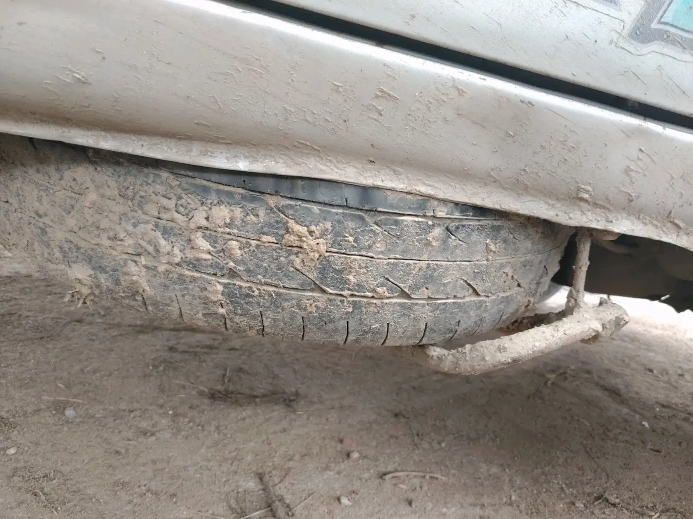 2018 Maruti OMNI E 8 STR, CNG, Manual, 1,47,556 km, tyre