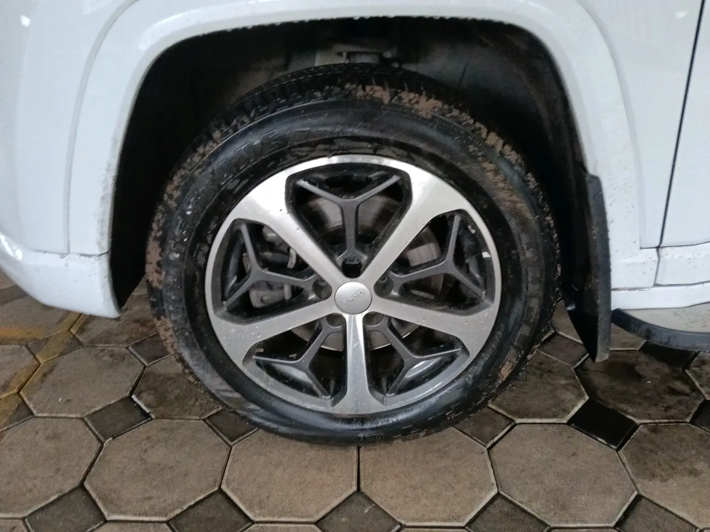 2025 Jeep MERIDIAN Overland 4x2 AT, Diesel, Automatic, 47,067 km, tyre