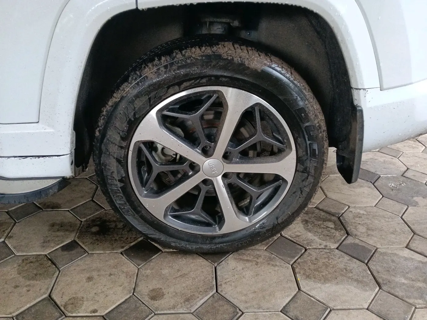 2025 Jeep MERIDIAN Overland 4x2 AT, Diesel, Automatic, 47,067 km, tyre