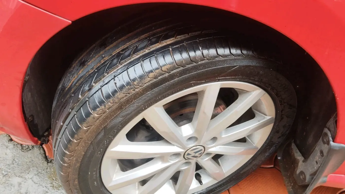 2017 Volkswagen Polo GT TSI AT, Petrol, Automatic, 51,159 km, tyre