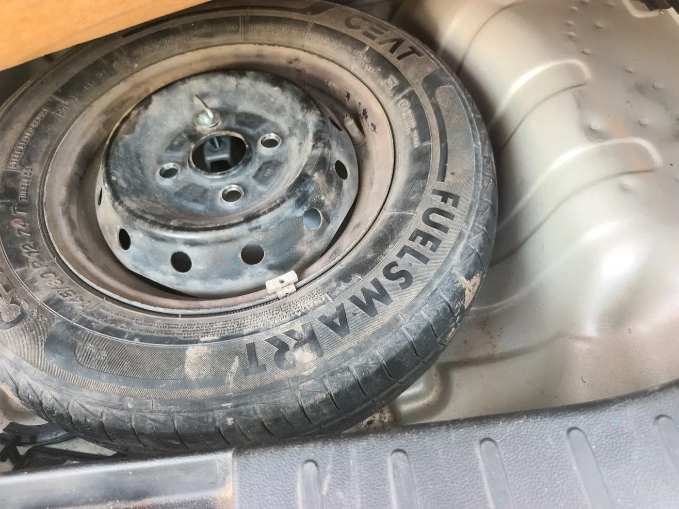 2020 Maruti Alto LXI, Petrol, Manual, 52,503 km, tyre