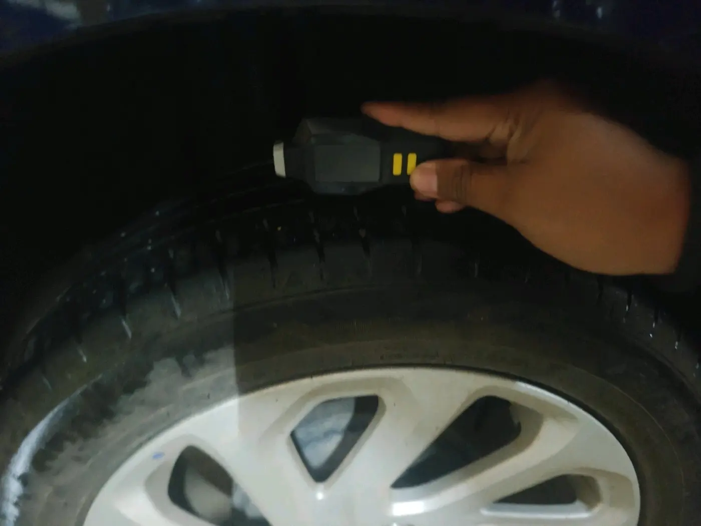 2024 Maruti Baleno  ZETA CNG 1.2L, CNG, Manual, 16,165 km, tyre