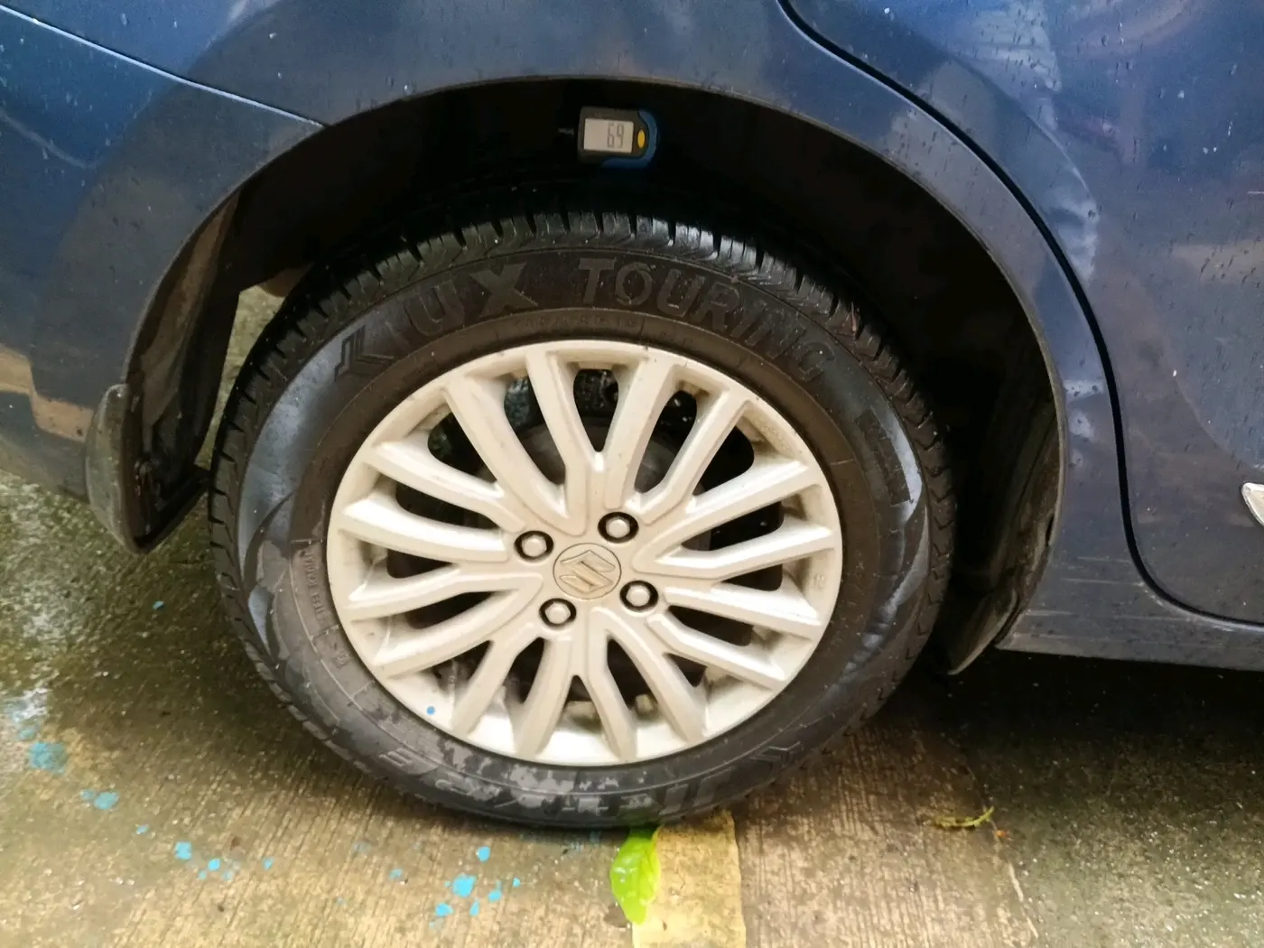 2018 Maruti Dzire ZXI AMT, Petrol, Automatic, 67,775 km, tyre