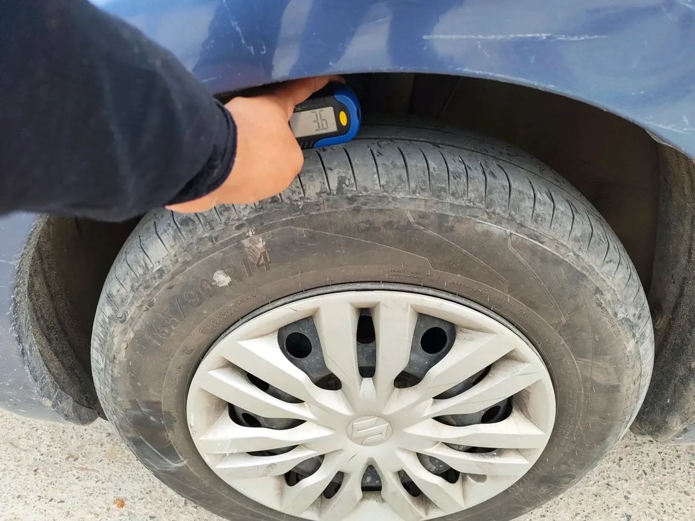 2019 Maruti Dzire VXI, Petrol, Manual, 55,229 km, tyre