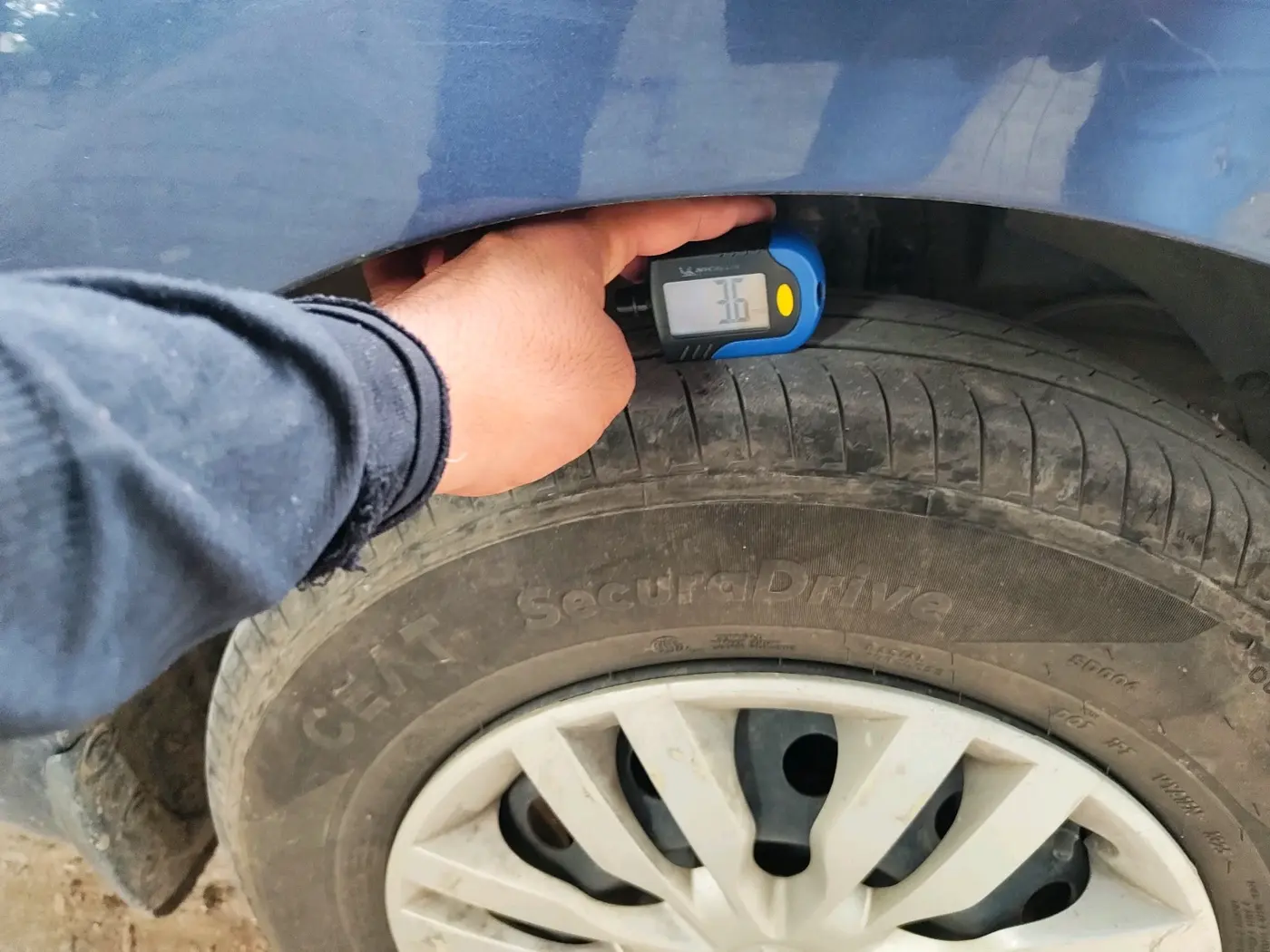 2019 Maruti Dzire VXI, Petrol, Manual, 55,229 km, tyre