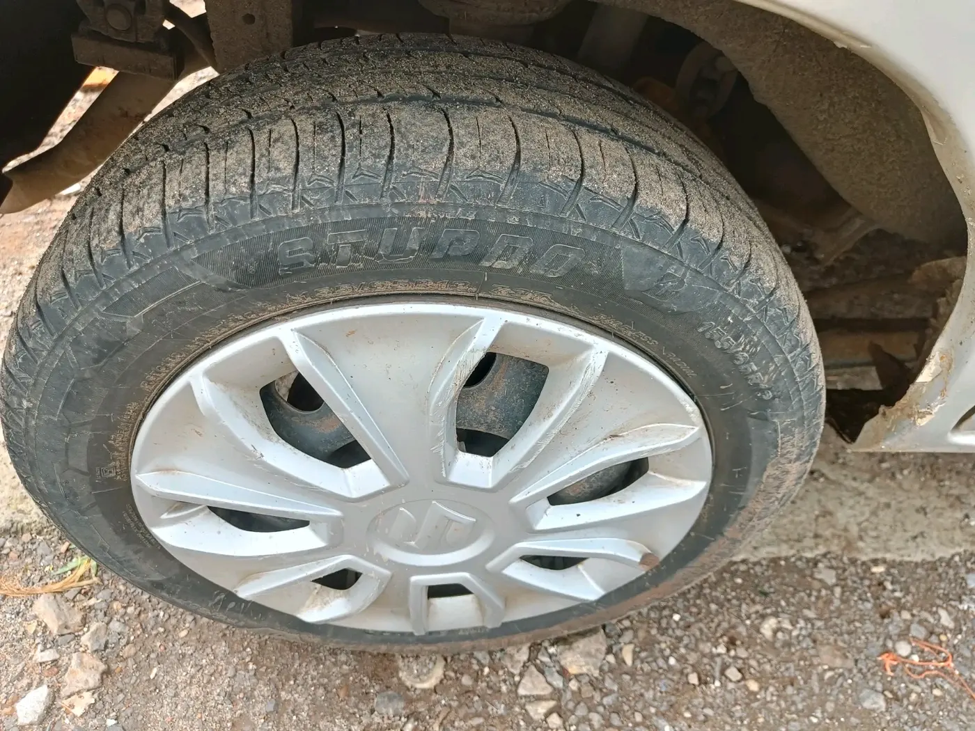 2011 Maruti Alto K10 VXI, Petrol, Manual, 1,43,988 km, tyre