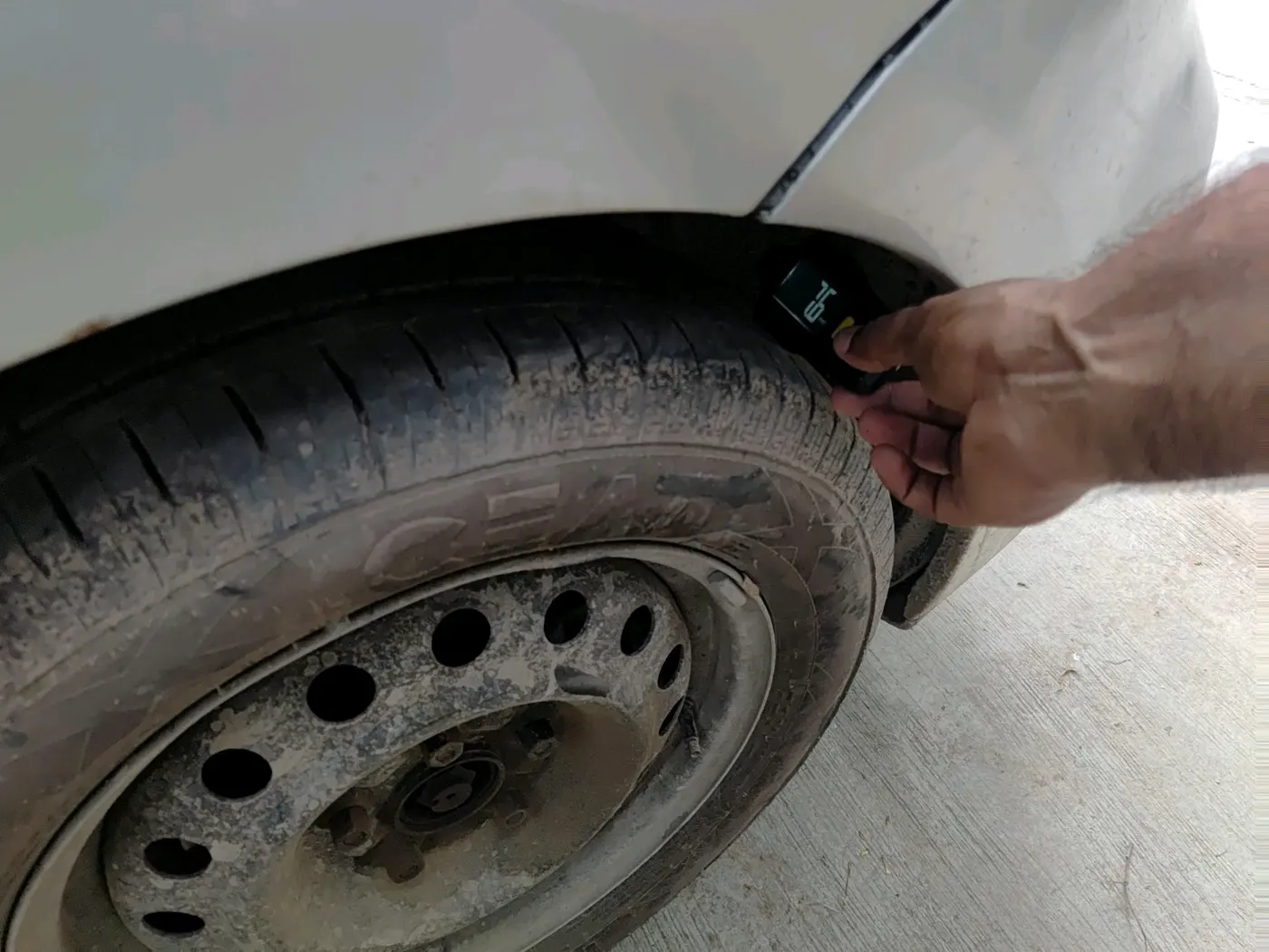 2016 Maruti Ertiga VXI CNG, CNG, Manual, 1,49,364 km, tyre