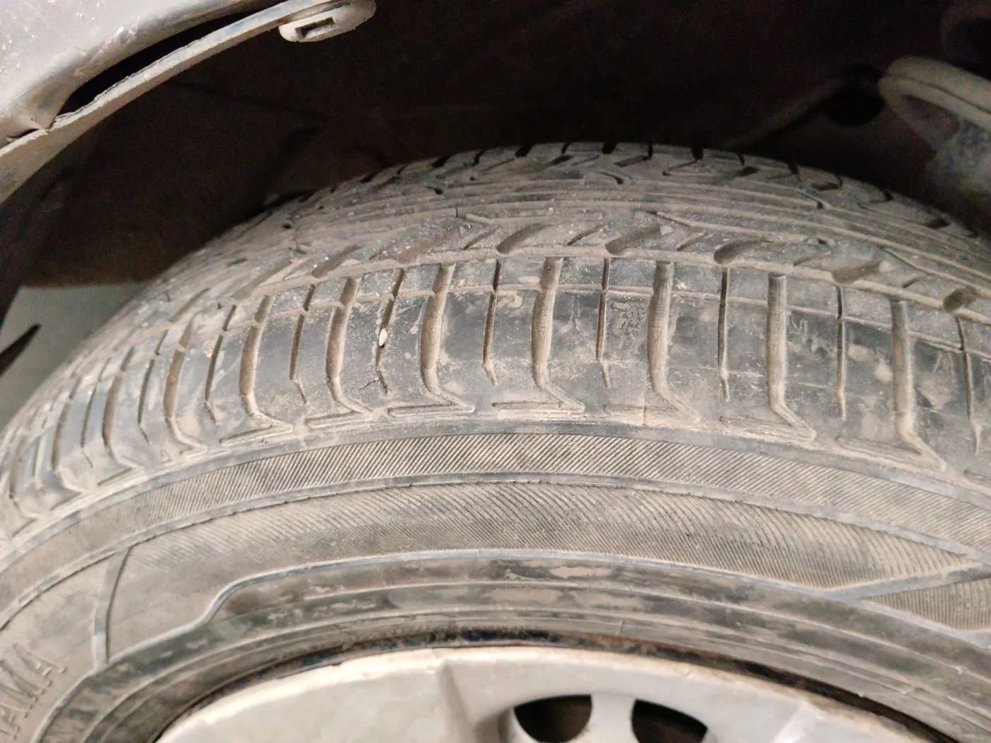 2011 Maruti Ritz VXI, Petrol, Manual, 57,614 km, tyre