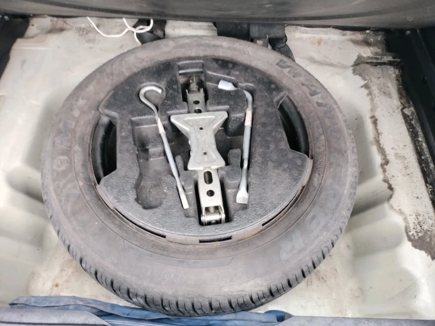 2019 Maruti Vitara Brezza VDI, Diesel, Manual, 1,18,071 km, tyre