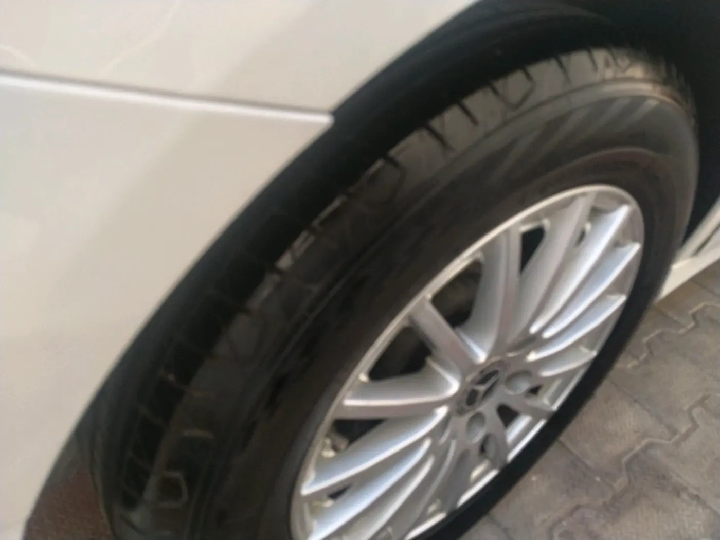 2017 Mercedes Benz C Class 220d, Diesel, Automatic, 1,79,878 km, tyre