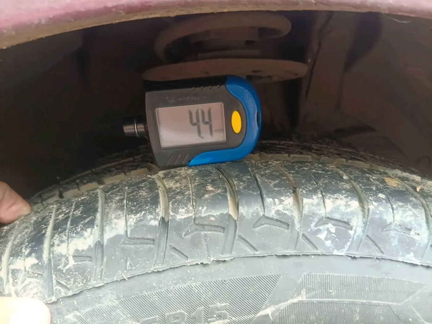 2021 Maruti Ertiga VXI CNG, CNG, Manual, 1,11,369 km, tyre