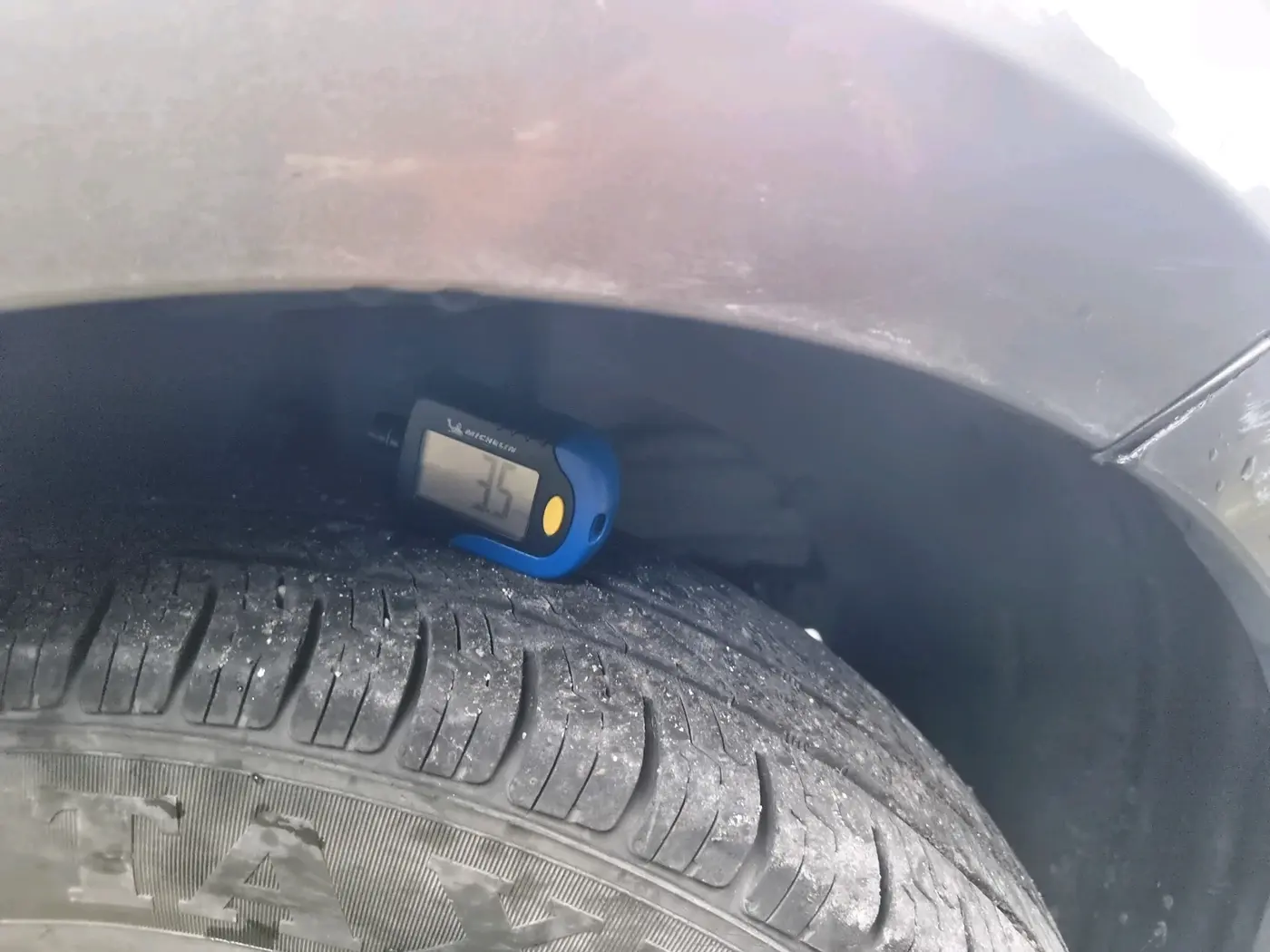 2019 Maruti Swift VXI, Petrol, Manual, 70,171 km, tyre