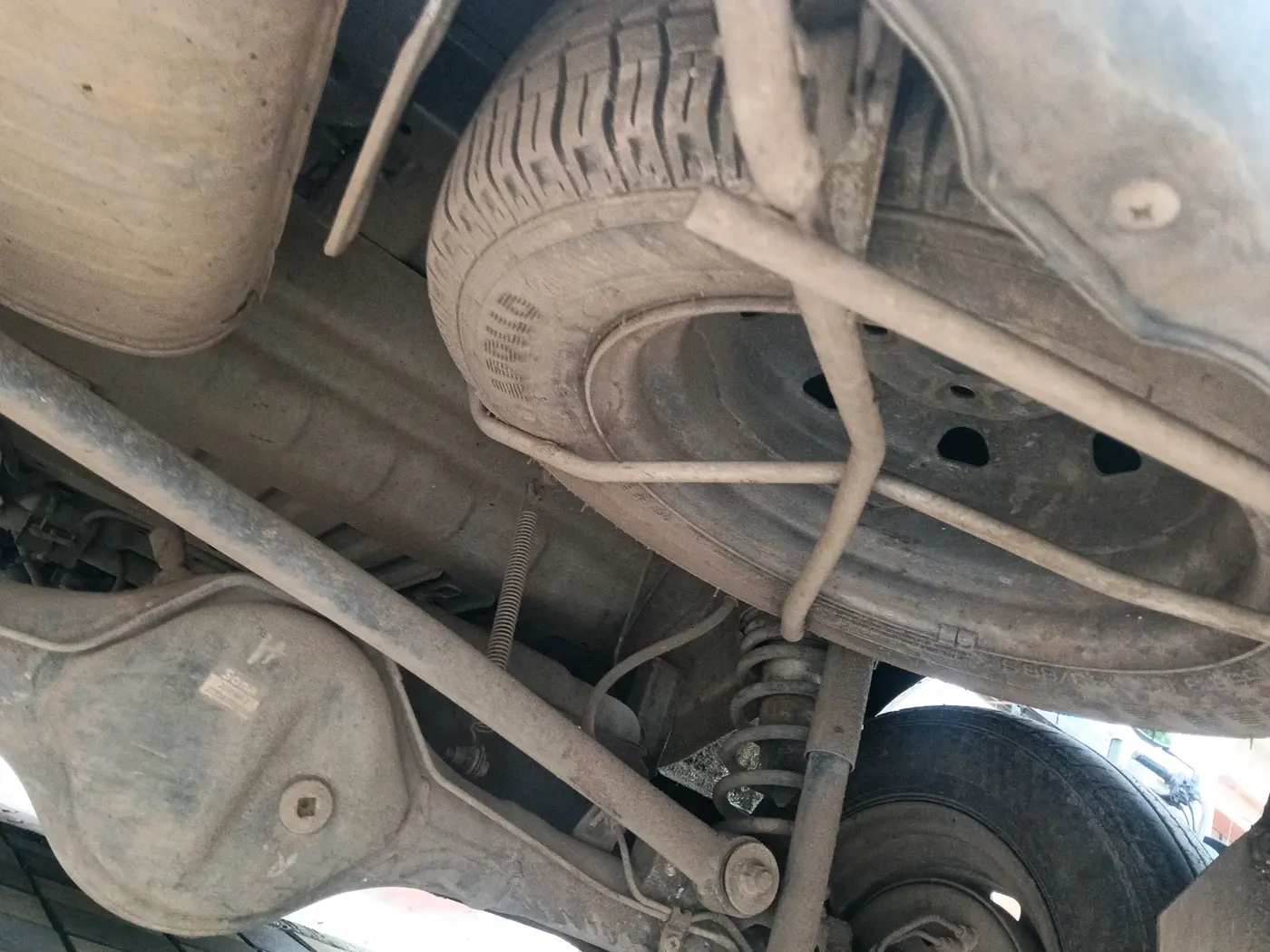 2012 Maruti Eeco 5 STR WITH A/C+HTR, Petrol, Manual, 71,227 km, tyre