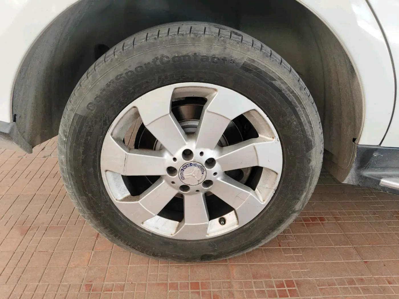 2014 Mercedes Benz Ml Class 250 CDI, Diesel, Automatic, 1,56,208 km, tyre