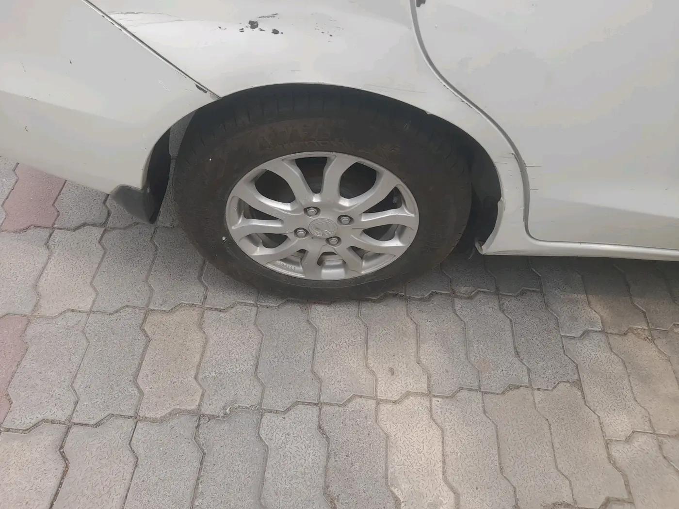 2015 Honda Amaze 1.2L I-VTEC VX, Petrol, Manual, 55,034 km, tyre