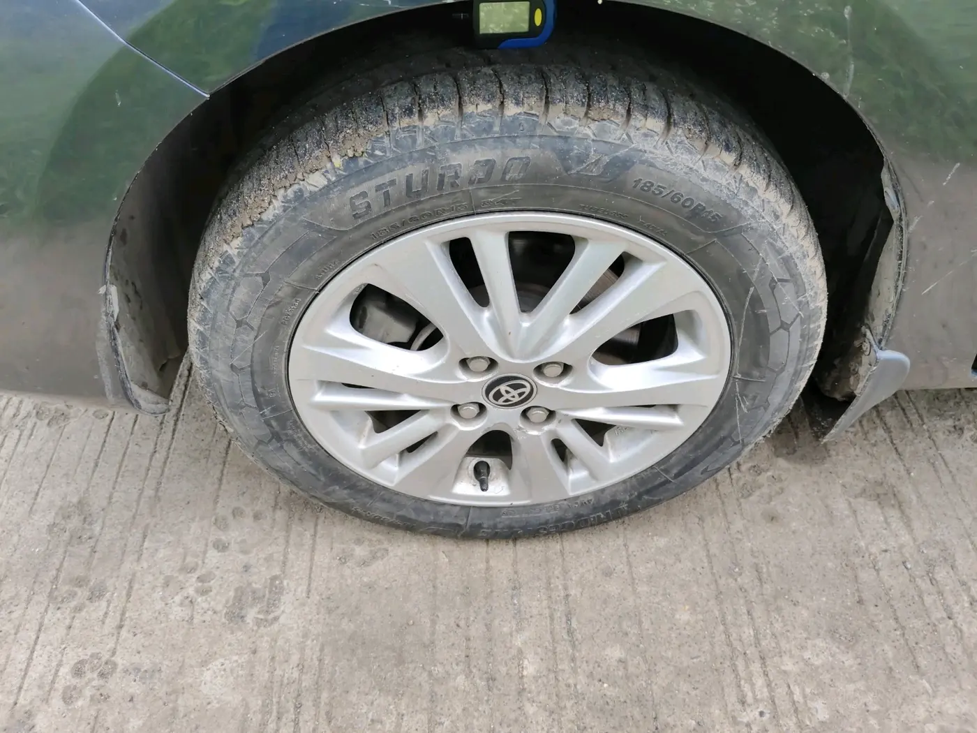 2018 Toyota YARIS V MT, Petrol, Manual, 1,16,810 km, tyre