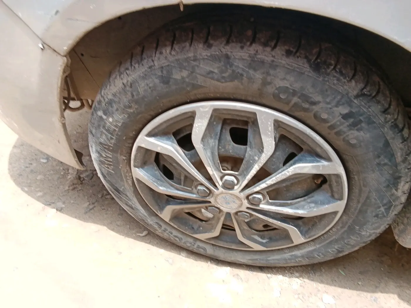2012 Maruti Alto K10 VXI, CNG, Manual, 76,738 km, tyre