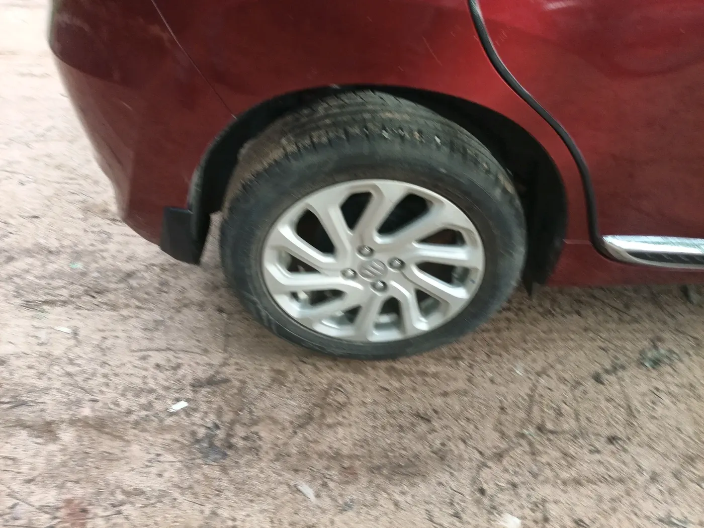 2024 Maruti Baleno ZETA 1.2 AGS, Petrol, Automatic, 5,444 km, tyre