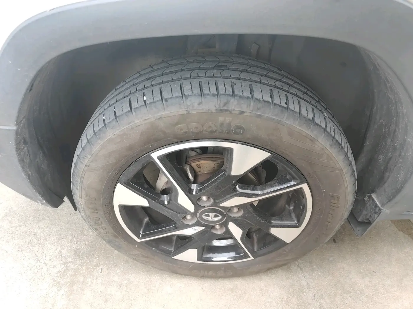 2022 Tata PUNCH CREATIVE  AMT, Petrol, Automatic, 23,426 km, tyre